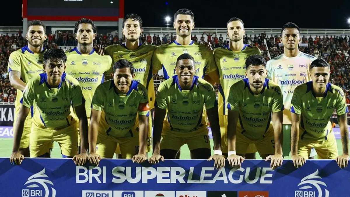 Persib Bandung bertekad meraih kemenangan atas Persijap Jepara pada laga pekan terakhir di Stadion Gelora Bandung Lautan Api (GBLA), Sabtu (23/5).(Twitter/@persib)