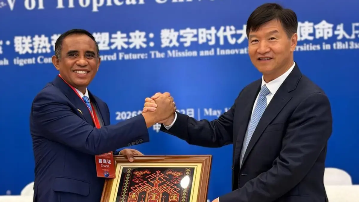 Pertemuan Gubernur Sulawesi Tengah Anwar Hafid dengan Gubernur Hainan di Haikou, Tiongkok. (Pemprov Sulteng)