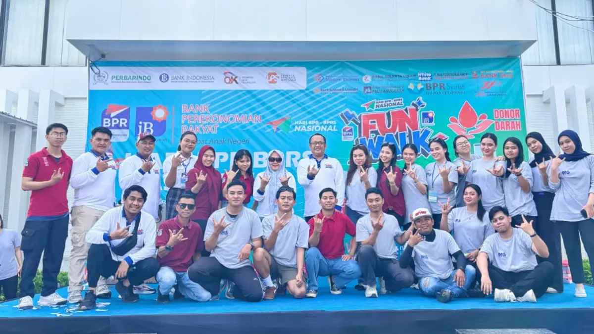 DPD Perbarindo SulTeng memperingati HUT BPR BPRS Nasional 2026 melalui donor darah, senam, dan fun walk sebagai wujud penguatan sinergi industri keuangan daerah dan dukungan terhadap UMKM Sulawesi Tengah.