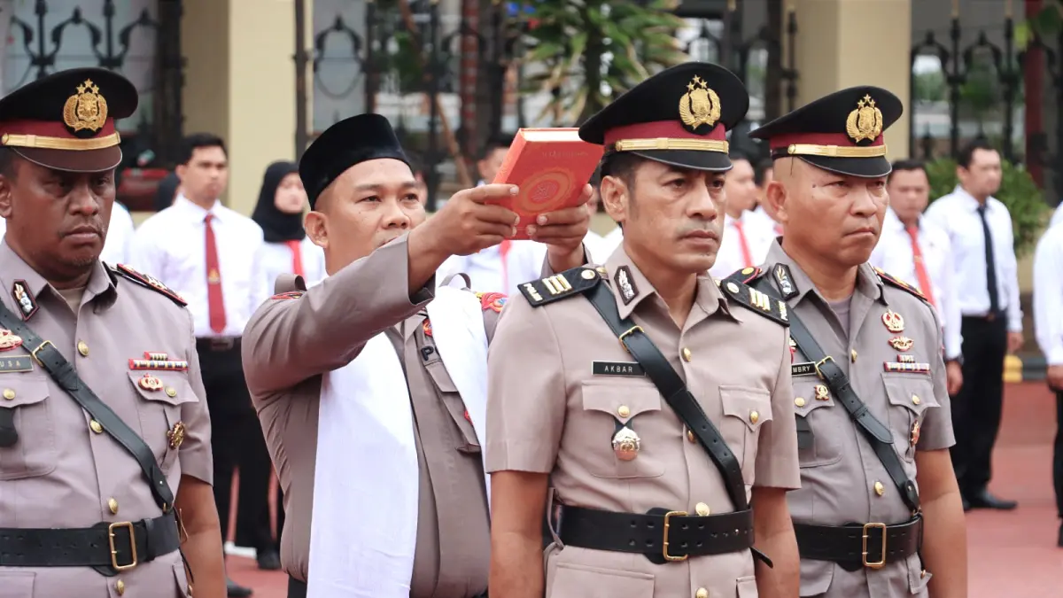 Pengambilan sumpah jabatan di lingkup Polresta Palu.