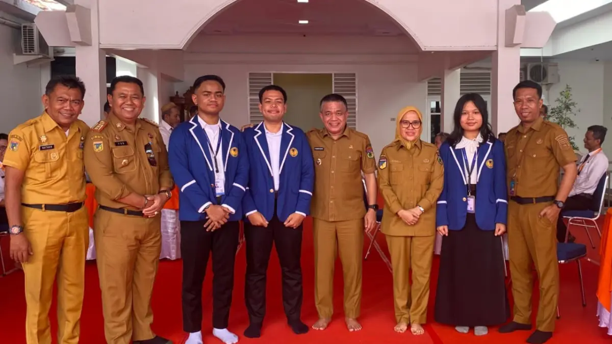 ali Kota Palu Hadianto Rasyid menerima audiensi mahasiswa penerima beasiswa PKN STAN di Rumah Jabatan Wali Kota Palu, Selasa (2652026).