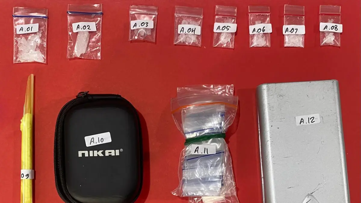 Barang bukti yang diamankan oleh Satresnarkoba Polresta Palu dari tangan tersangka insial RAH.