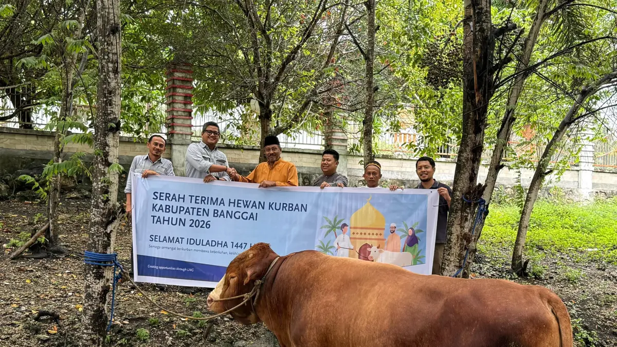 Berbagi kurban dilakukan PT DSLNG ke sejumlah titik di Kabupaten Banggai, Kota Palu dan Jakarta. FOTO: DOK. DSLNG