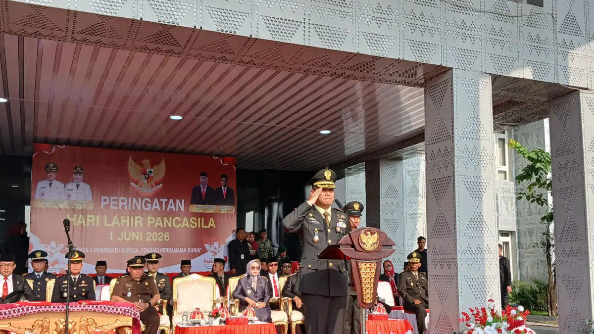 IRUP: Dandim 1311 Morowali Letkol Inf Abraham S. Pandjaitan, bertindak sebagai irup peringatan Hari Lahir Pancasila.(FOTO: SUPRIYONO/RADAR PALU)