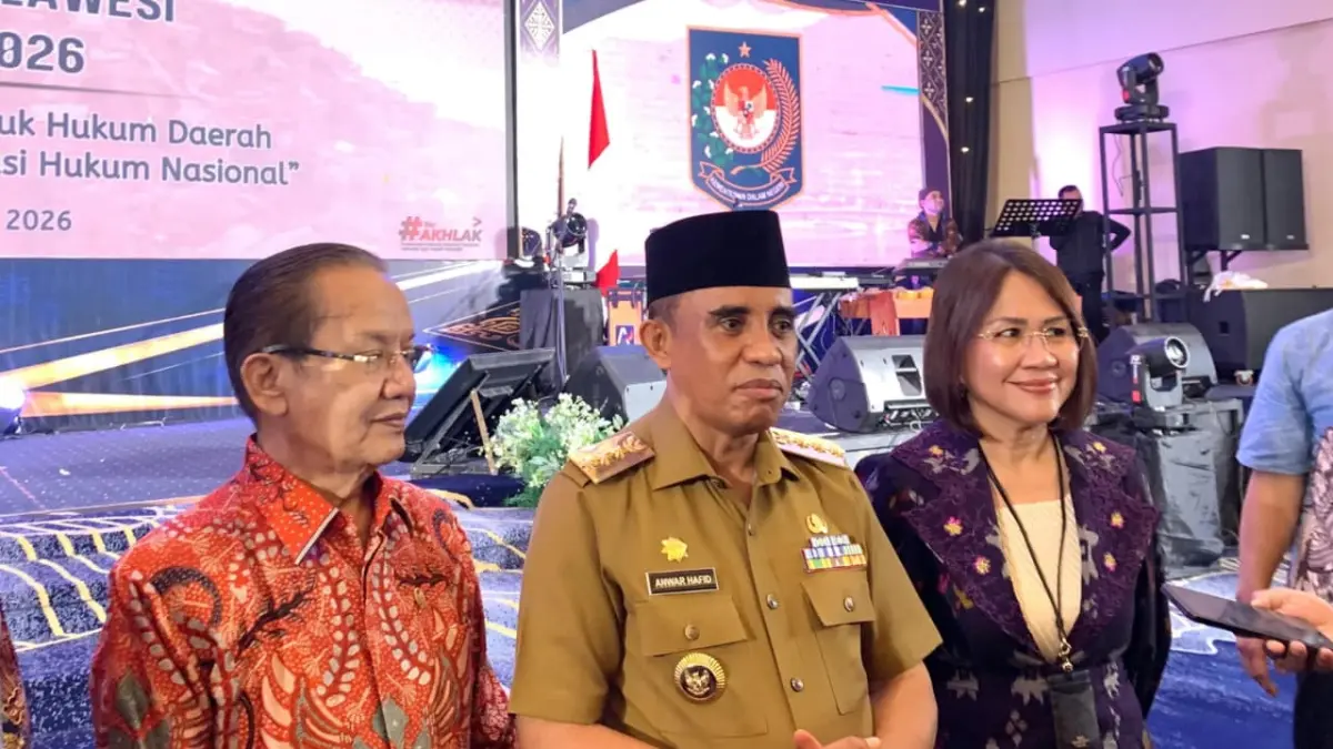 Gubernur Sulawesi Tengah Anwar Hafid saat menghadiri Rapat Koordinasi Evaluasi Produk Hukum Daerah Regional Sulawesi yang digelar Kemendagri. Sulteng tercatat masuk tujuh besar nasional indeks kepatuhan pelaksanaan produk hukum daerah. (Foto: Andika Nur Hikmah/Radar Palu)