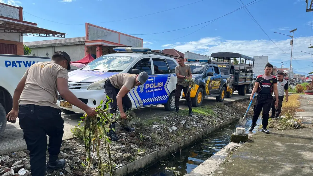 BAKTI: Sambut Hari Bhayangkara ke-80, Polres Buol menggelar bakti religi serentak di Masjid, Vihara, dan Gereja.(FOTO: ISTIMEWA/RADAR PALU)