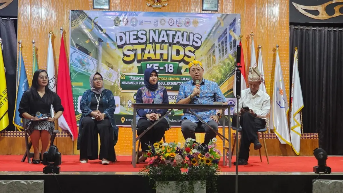 Ketua DPP APINDO Sulawesi Tengah, Wijaya Chandra, menjadi narasumber dalam Seminar Nasional Dies Natalis ke-18 STAH Dharma Sentana Sulawesi Tengah, Kamis (4/6/2026).(Dokumentasi DPP APINDO Sulteng)