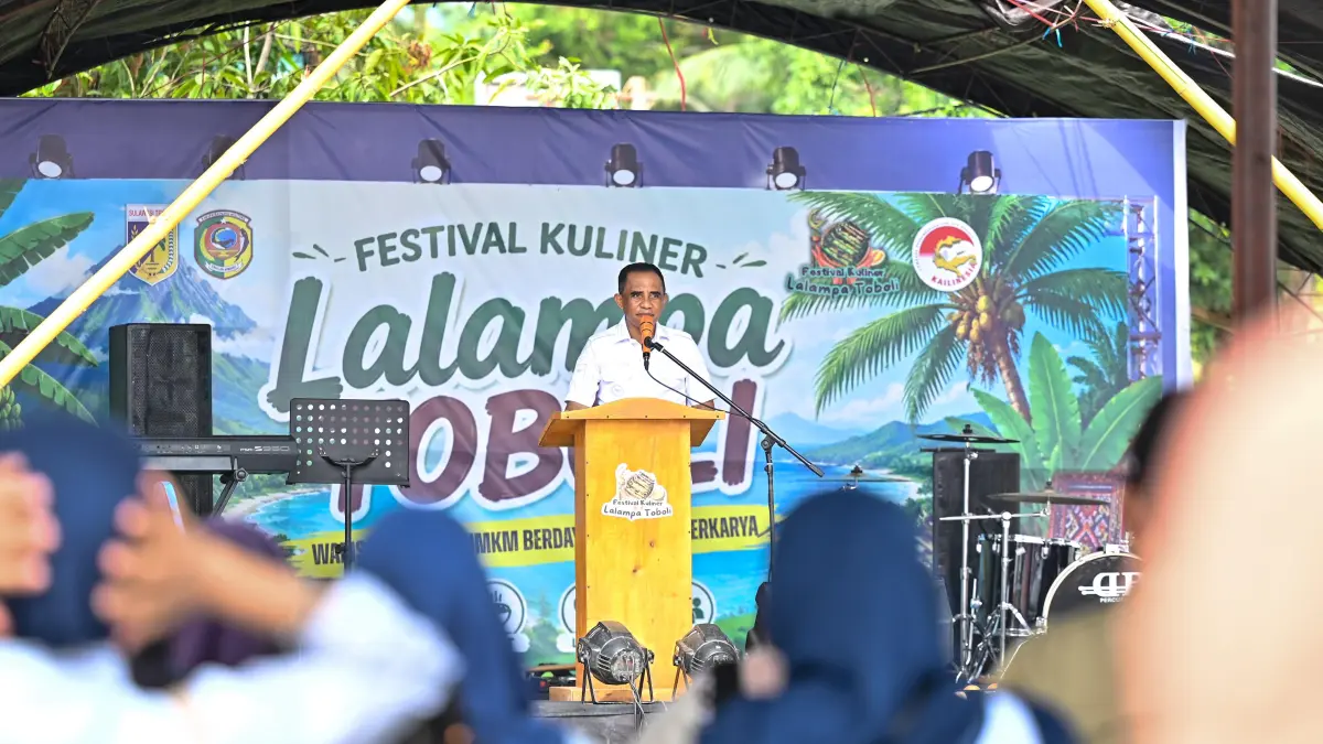 Gubernur Sulteng Anwar Hafid menghadiri Festival Kuliner Lalampa Toboli di Parigi Moutong yang diproyeksikan mendukung pengembangan wisata kuliner dan UMKM lokal. Foto: Ro. Adpim Sulteng 