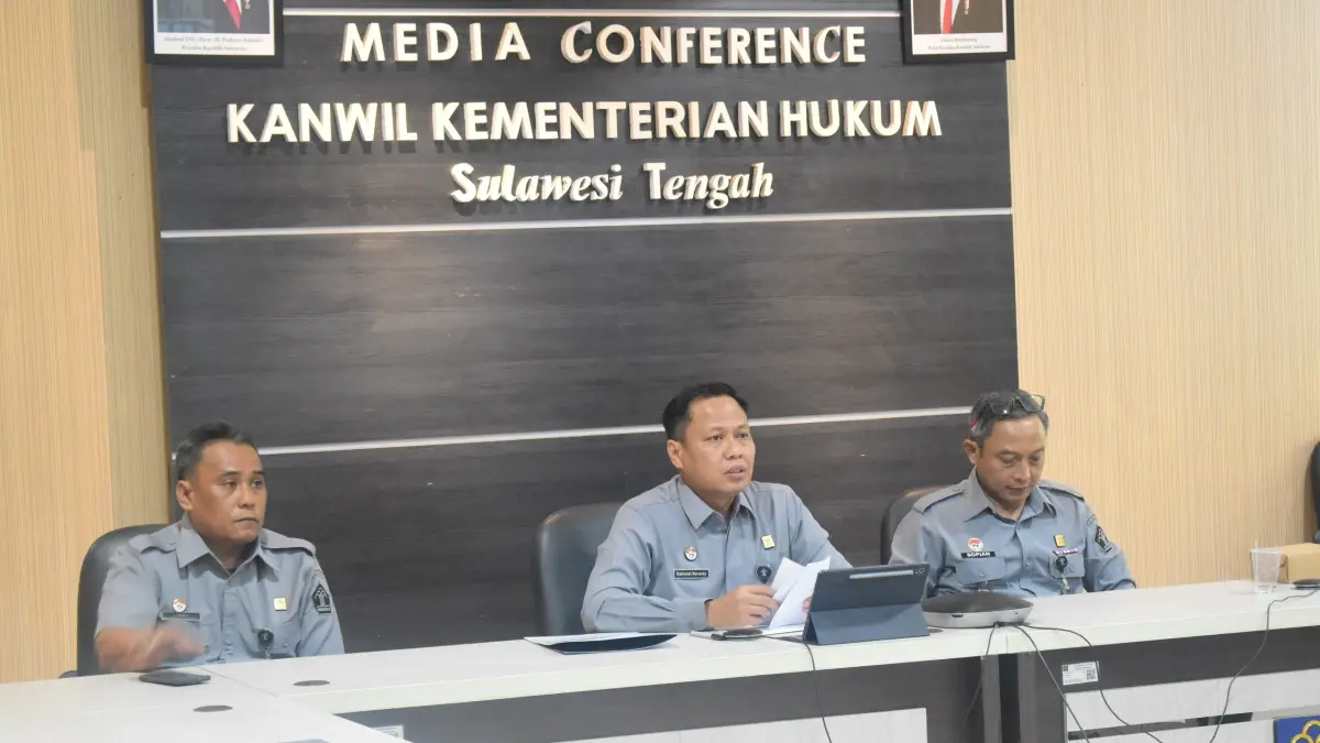 FGD Analisis dan Evaluasi Hukum Peraturan Daerah dengan tema “Sinergi Hukum Adat dan KUHP Nasional Menuju Kepastian dan Keadilan”, Selasa (9/6/2026), yang diikuti oleh pemerintah daerah se-Sulawesi Tengah secara virtual melalui Zoom Meeting.