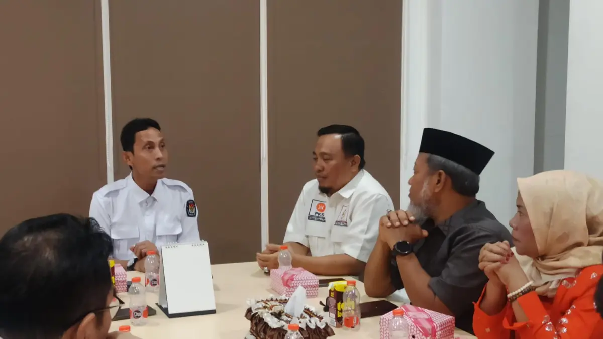 Ketua KPU Kota Palu, Idrus, memaparkan skema penataan dapil dan potensi penambahan kursi DPRD Kota Palu berdasarkan ketentuan Undang-Undang Nomor 7 Tahun 2017.