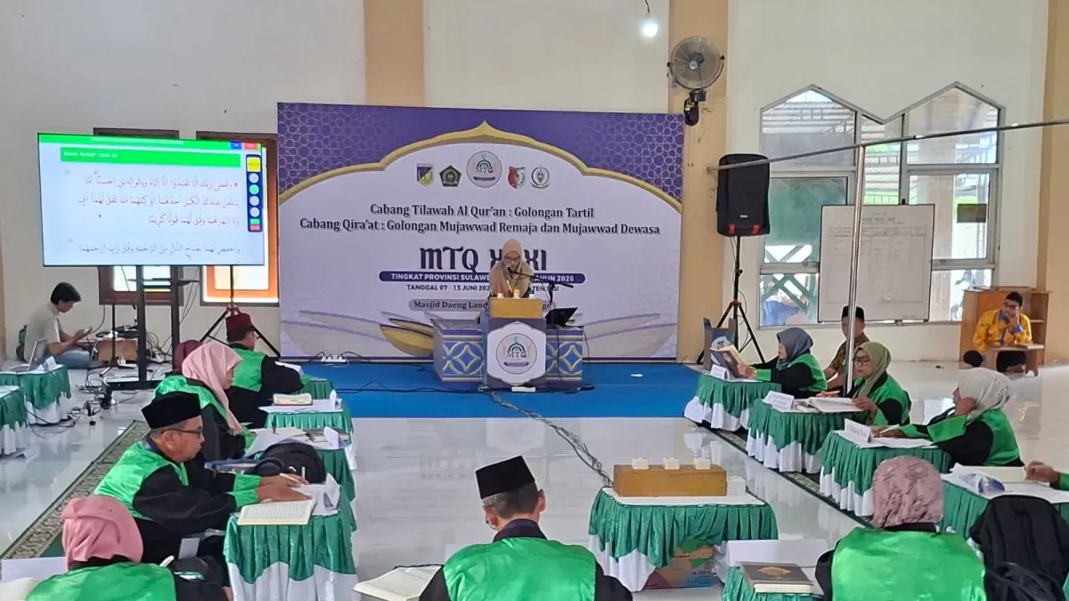 IKUT SERTA: Kafillah Buol saat hadir di MTQ Sulteng XXXI, di Kabupaten Sigi.(FOTO: DINAS KOMINFO BUOL/RADAR PALU)