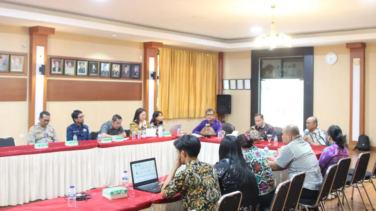 Rapat Tim Pengawasan Indikasi Geografis dalam rangka Evaluasi Kegiatan Pengawasan Indikasi Geografis, yang berlangsung di Aula Garuda Kantor Wilayah Kementerian Hukum Sulawesi Tengah, Kamis (11/6/2026).