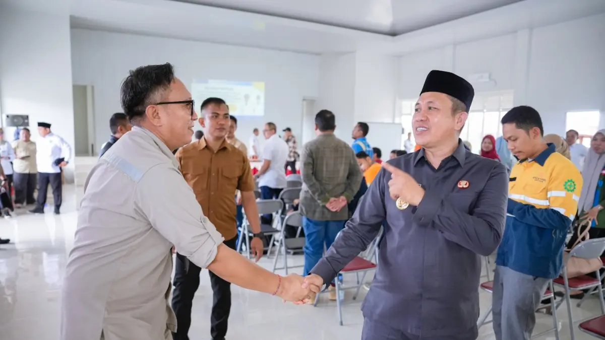 BERSINERGI : PT IMIP terus meningkatkan kontribusi kehadirannya melalui distribusi dana Corporate Social Responsibility (CSR) bagi desa-desa di lingkar kawasan.(Dokumentasi PT. IMIP)