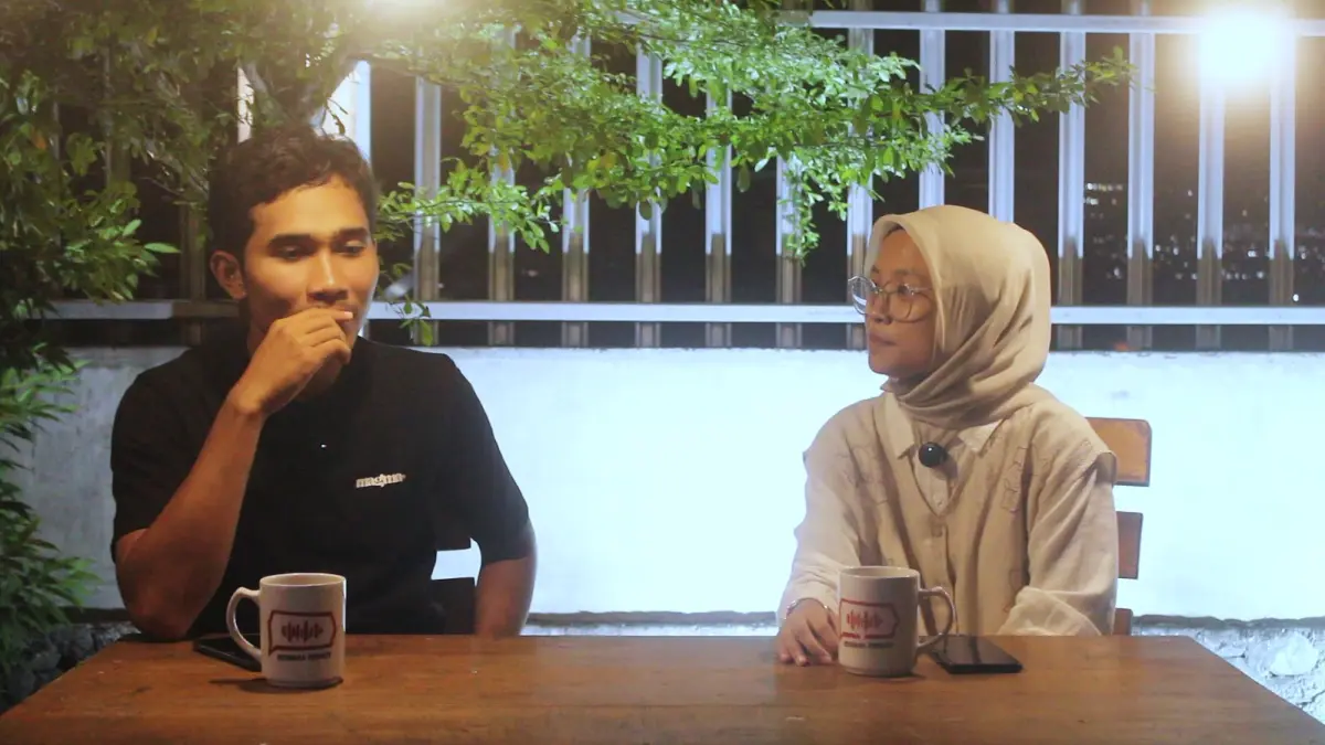 DISKUSI: Suasana diskusi dalam acara podcast, membahas gerakan kolektif mahasiswa yang peka di berbagai isu nasional.(FOTO: &nbsp;ISTIMEWA/RADAR PALU)