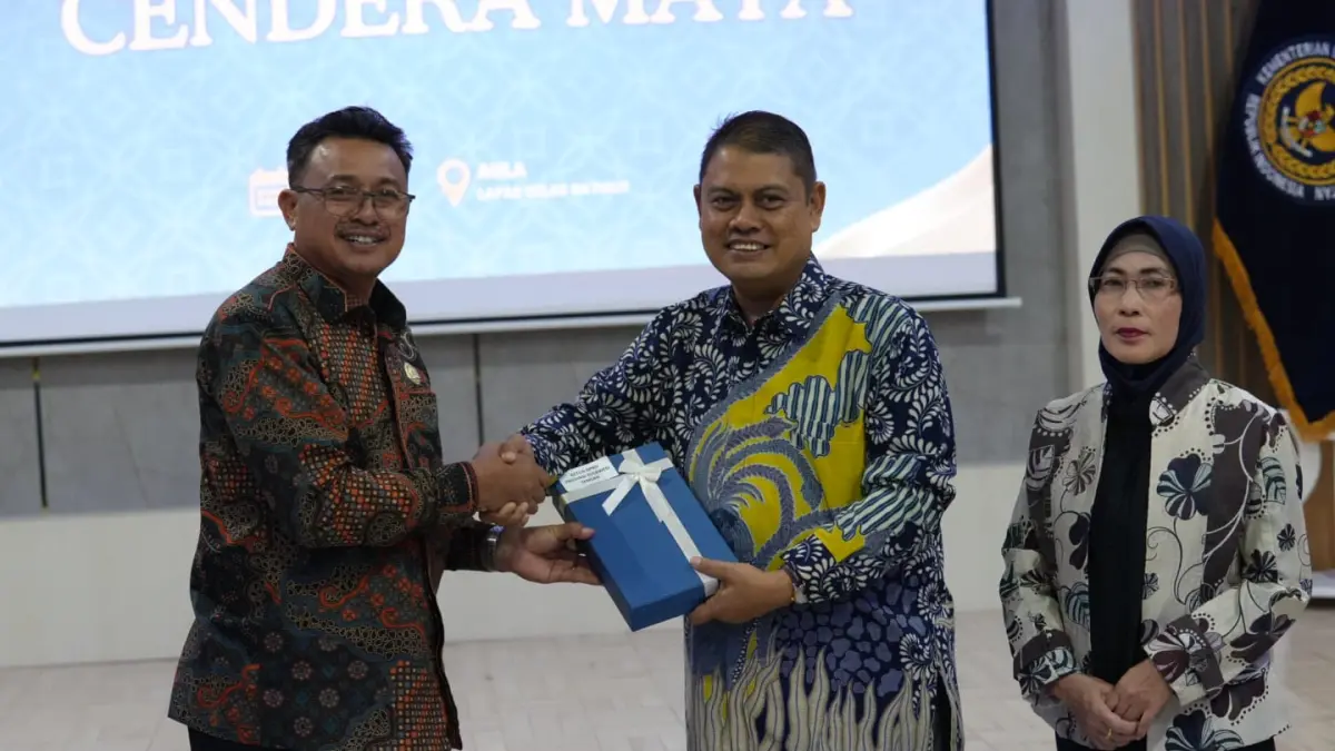 HADIRI: Tampak anggota dPRD Sulteng I Nyomn Slamet saat menghadiri pengantar tugas bagi Kakanwil Ditjenpas Sulteng.(FOTO: &nbsp;HUMAS DPRD SULTENG/RADAR PALU)

