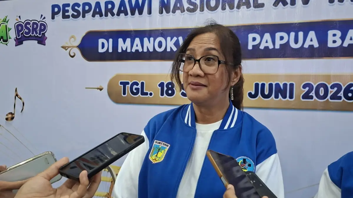 Ketua LPPD Sulawesi Tengah, Diah Agustiningsih, menyampaikan kesiapan kontingen Sulteng yang akan mengikuti seluruh kategori lomba pada Pesparawi Nasional XIV di Manokwari, Papua Barat, Senin (15/6/2026). (Annisa Tri Yusnida)