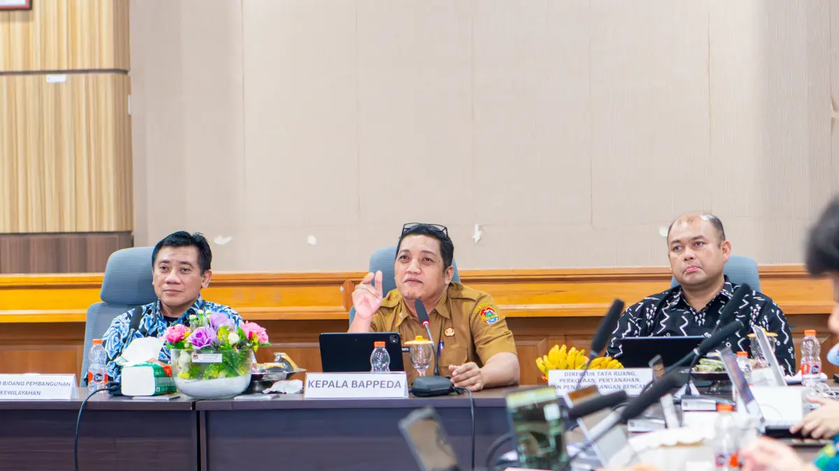 MENDORONG: Kementerian PPN/Bappenas mendorong Pemerintah Kabupaten (Pemkab) Banggai, agar terus meningkatkan implementasi kebijakan penanggulangan bencana berbasis risiko.(FOTO: NENDRA PRASETYA/RADAR PALU)