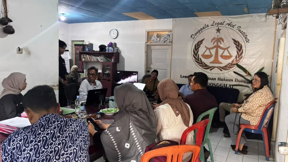 Tim Inspektorat Jenderal Kementerian Hukum bersama Kanwil Kemenkum Sulteng melakukan audit kinerja di Yayasan LBH Donggala. (Humas Kemenkum Sulteng) 