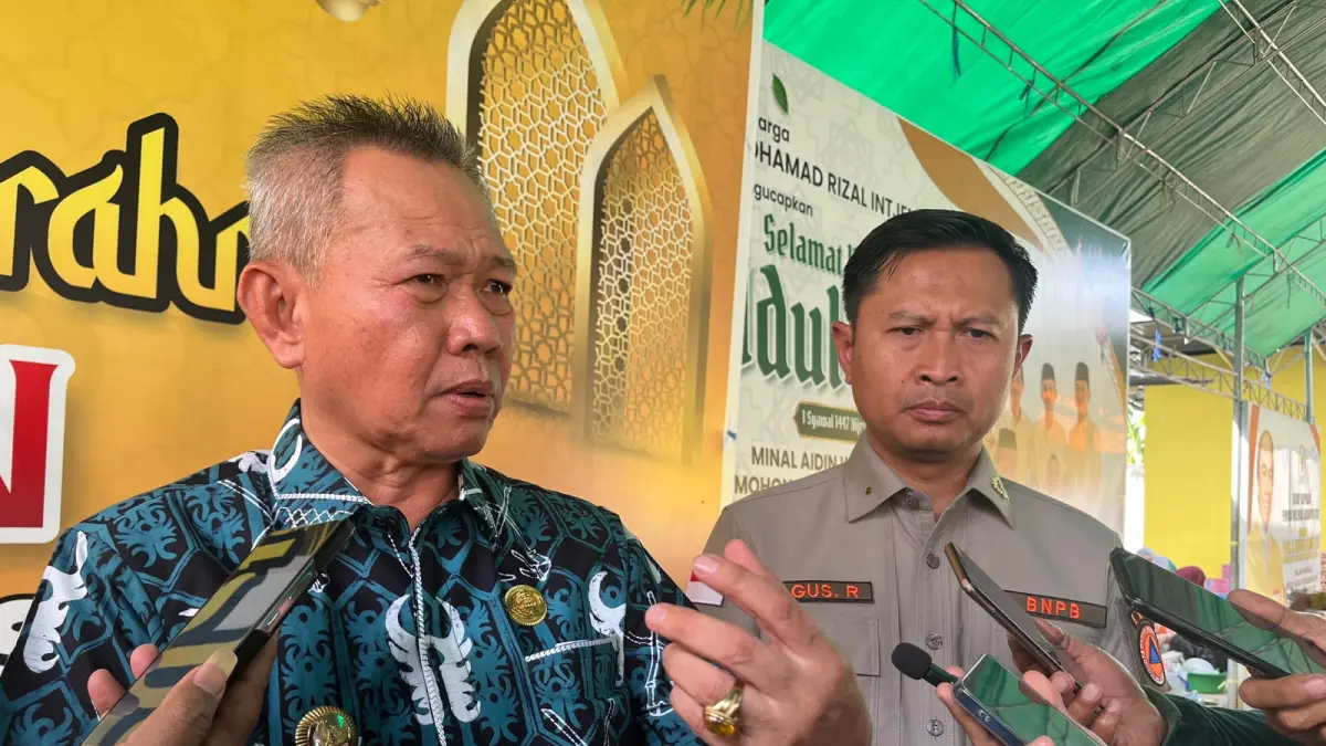 DUKA CITA: Bupati Kabupaten Sigi, Moh. Rizal Intjenae, menyampaikan duka cita mendalam.(FOTO: ANGEL SUMBARA/RADAR PALU). 