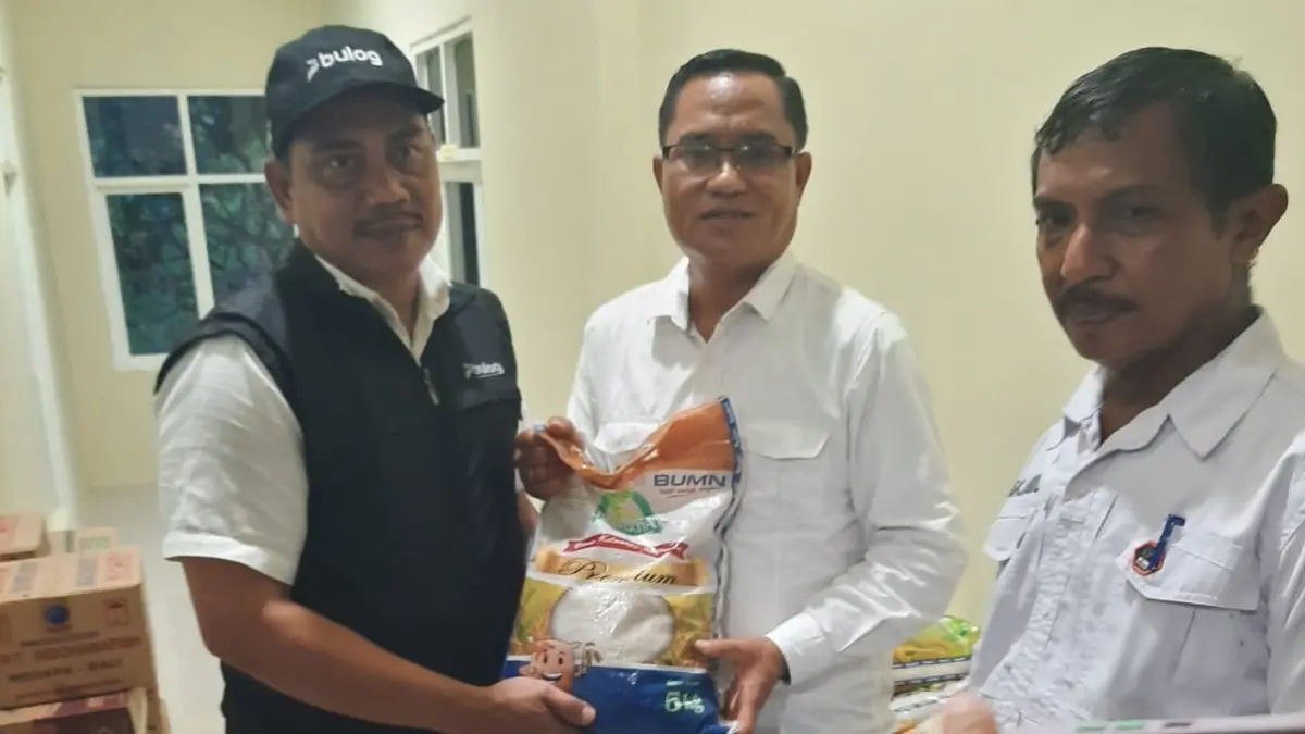 Kepedulian Bulog terhadap warga terdampak bencana sekaligus membantu memenuhi kebutuhan pangan masyarakat di lokasi pengungsian dan daerah yang terkena dampak gempa.