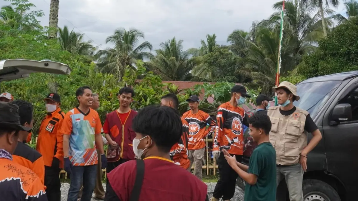 Semangat kemanusiaan kembali ditunjukkan oleh berbagai elemen masyarakat pascagempa yang mengguncang wilayah Sulawesi Tengah.