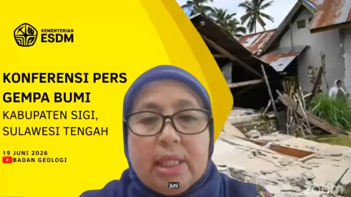 Plt Kepala Badan Geologi Kementerian ESDM Lana Saria memaparkan hasil kajian sumber gempa M 6,7 yang mengguncang Kabupaten Sigi. Foto: tangkapan layar youtube Badan Geologi&nbsp;
