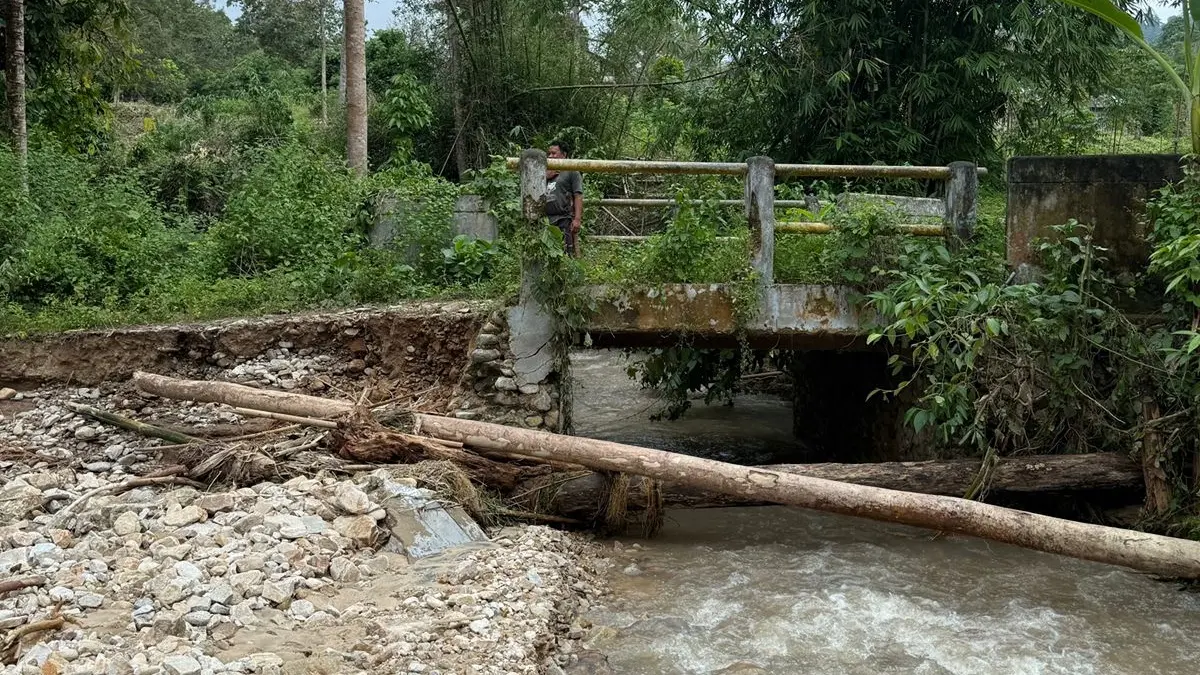 BMKG mengingatkan pemerintah daerah dan masyarakat Sulawesi Tengah untuk meningkatkan kewaspadaan terhadap potensi cuaca ekstrem yang masih berpeluang terjadi dalam beberapa hari ke depan.