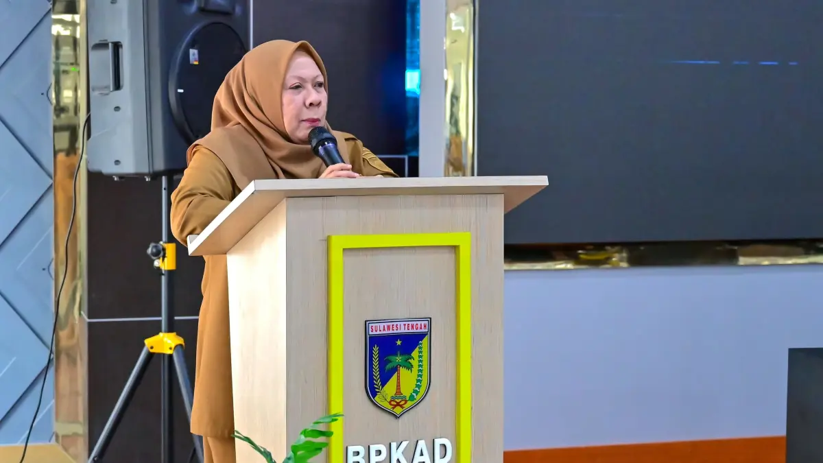Wakil Gubernur Sulawesi Tengah, dr. Reny A. Lamadjido, membuka Bimtek Indeks Pengelolaan Keuangan Daerah (IPKD) Kabupaten/Kota se-Sulteng di Ruang Rapat BPKAD Provinsi Sulawesi Tengah, Selasa (23/6/2026). Kegiatan ini bertujuan memperkuat kapasitas pemerintah daerah dalam mewujudkan tata kelola keuangan yang akuntabel dan transparan. Foto: Ro. Adpim Sulteng&nbsp;
