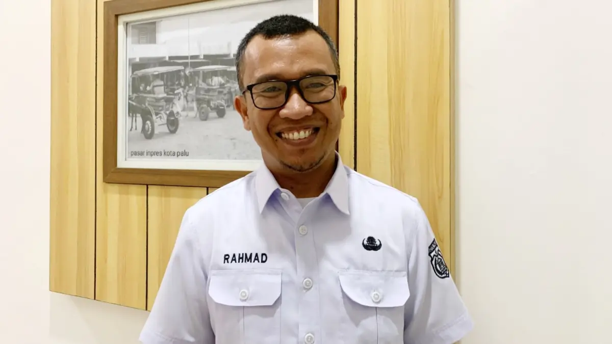 Asisten II Bidang Administrasi Perekonomian dan Pembangunan Sekretariat Daerah (Setda) Kota Palu, Rahmad Mustafa. (RINA ABD HALIK)