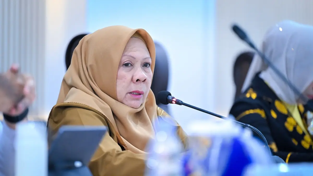 Wakil Gubernur Sulawesi Tengah, Reny Lamadjido, membuka Rapat Koordinasi Sinergitas Pengawasan di Ruang Polibu, Kantor Gubernur Sulawesi Tengah, Senin (29/6/2026). Foto: Ro. Adpim Sulteng