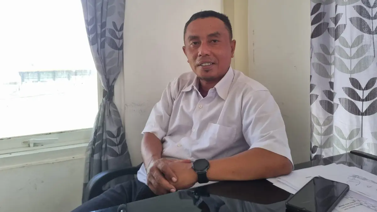 Kepala Seksi Pemerintahan Kelurahan Talise Valangguni, Harun Rasyid.(MOH. FATHAHILA)