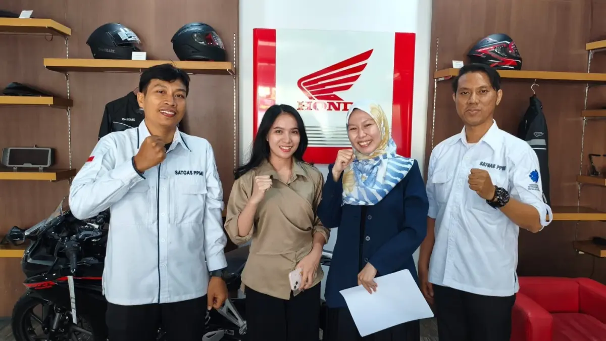 PENGAWASAN PROGRAM : Kunjungan Dinas Tenaga Kerja dan Transmigrasi (Disnakertrans) Provinsi Sulawesi Tengah ke Honda Anugrah Perda.(ISTIMEWA)