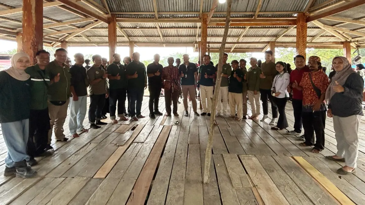 PT Pasangkayu turut mengambil bagian dalam pelaksanaan Pesta Adat di Bantaya Dusun Saluraya, Desa Gunungsari, Kecamatan Pasangkayu.