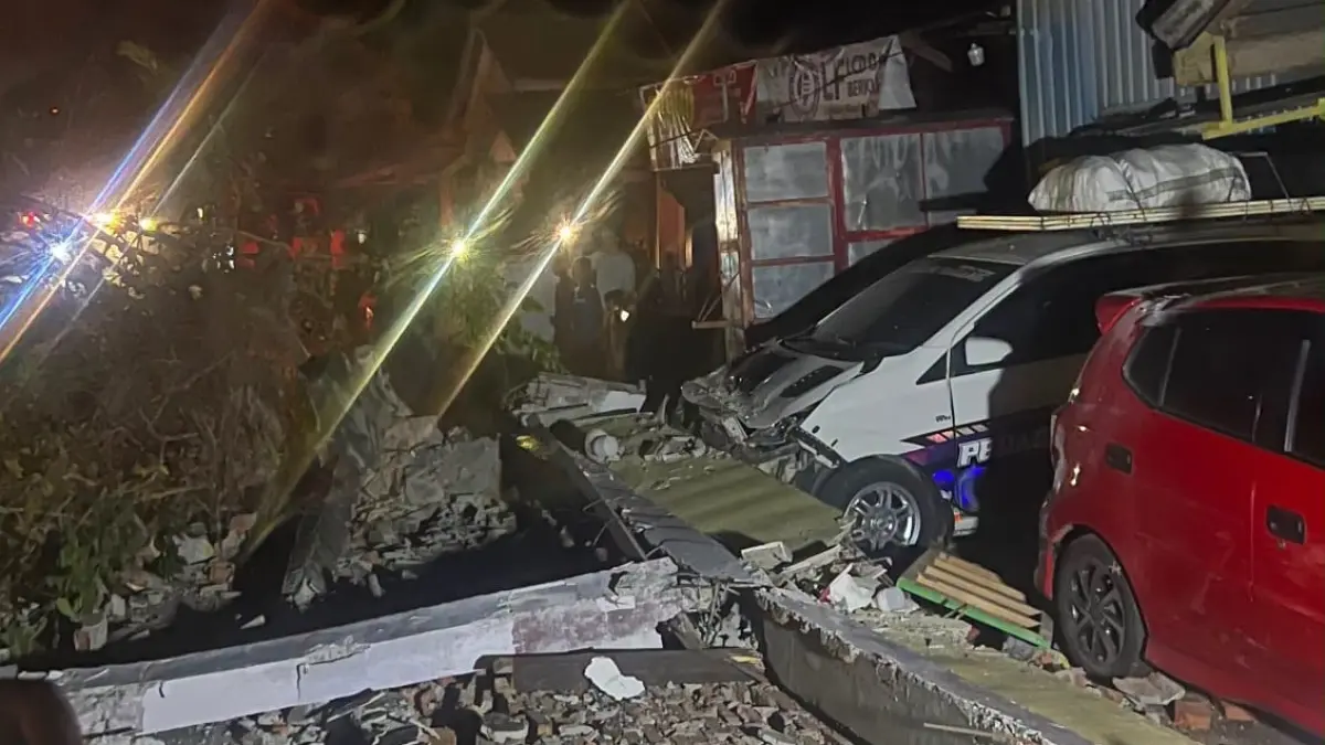 Kondisi kerusakan pascagempa M5,1 yang mengguncang wilayah tersebut pada Minggu (12/7/2026) malam. BPBD masih melakukan pendataan dampak di lapangan. Foto: BPBD Sulteng&nbsp;