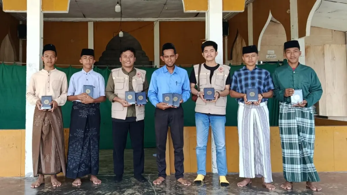 Penyaluran bantuan wakaf Al-Qur