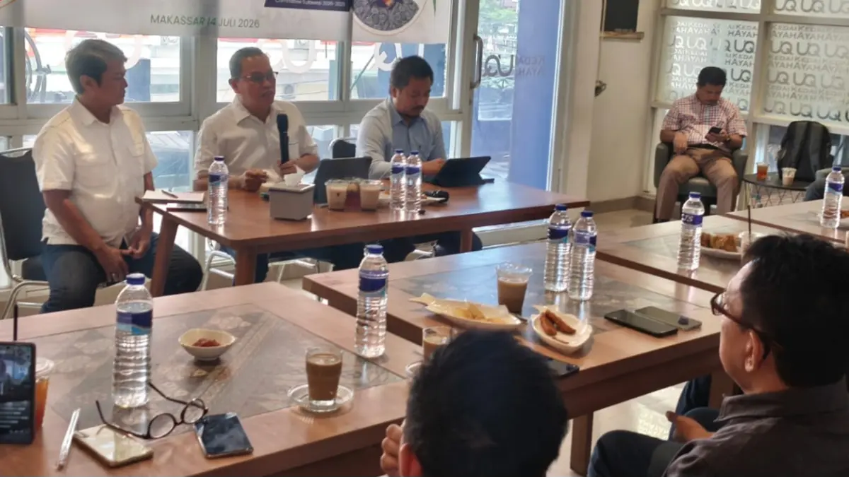 SulawesiPos.com menggelar sebuah diskusi terbatas yang santai namun berbobot bertajuk "Jampidsus di Bawah Sorotan: Menjaga Integritas Penegakan Hukum".