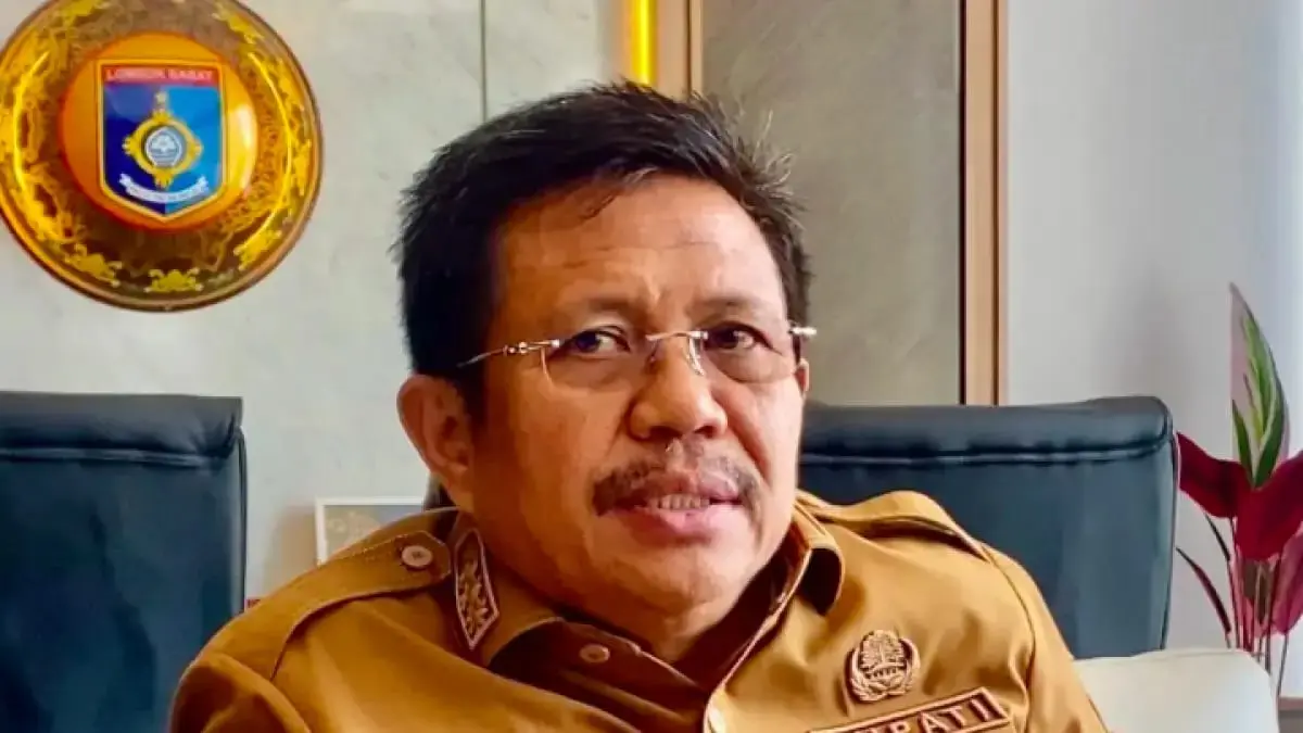 Bupati Lombok Barat Lalu Ahmad Zaini diamankan Komisi Pemberantasan Korupsi (KPK) dalam operasi tangkap tangan (OTT) yang diduga berkaitan dengan penerimaan suap proyek di lingkungan Pemkab Lombok Barat. FOTO: Toni/Lombok Post