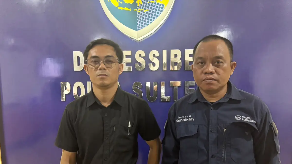 Tim Advokasi Koalisi Keselamatan Jurnalis (KKJ) Sulawesi Tengah memberikan keterangan kepada awak media usai mendampingi pemeriksaan tiga saksi dalam kasus dugaan intimidasi terhadap jurnalis media Alkhairaat di Ditreskrimsiber Polda Sulteng, Selasa (21/7/2026).