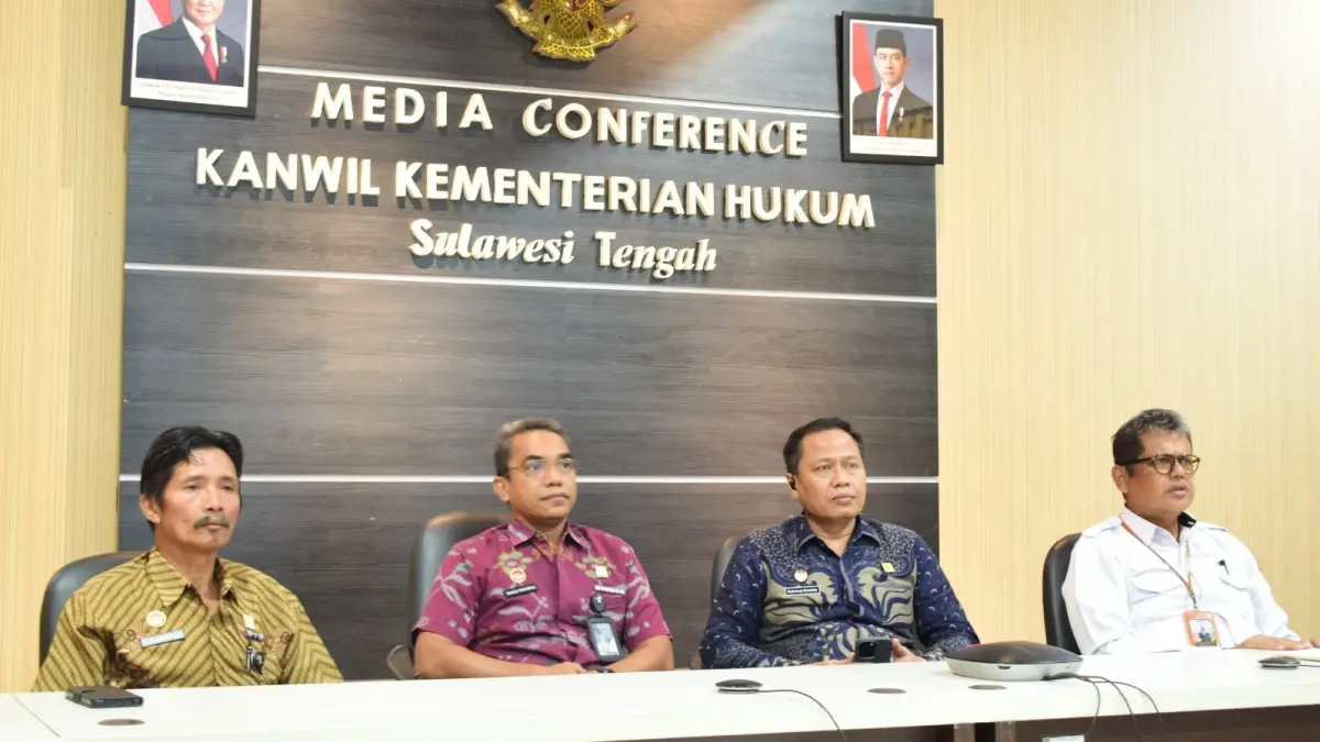 Kick Off Kolaborasi dan Kerja Sama Kementerian Hukum, KP2MI, dan KPPPA secara daring melalui Zoom Meeting yang dipusatkan di Graha Pengayoman, Kementerian Hukum, Kamis (23/7/2026).