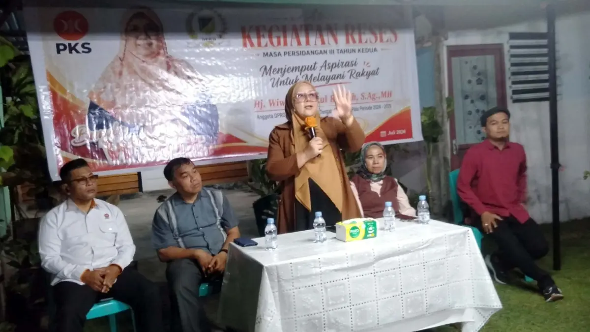 PENTING: Ketua Fraksi PKS DPRD Sulteng, Hj. Wiwik Jumatul Rofi