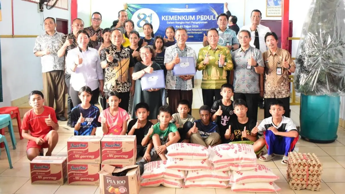 Kemenkum Peduli Bakti Sosial yang dilaksanakan di sejumlah panti asuhan di Kota Palu, Kamis (30/7/2026).