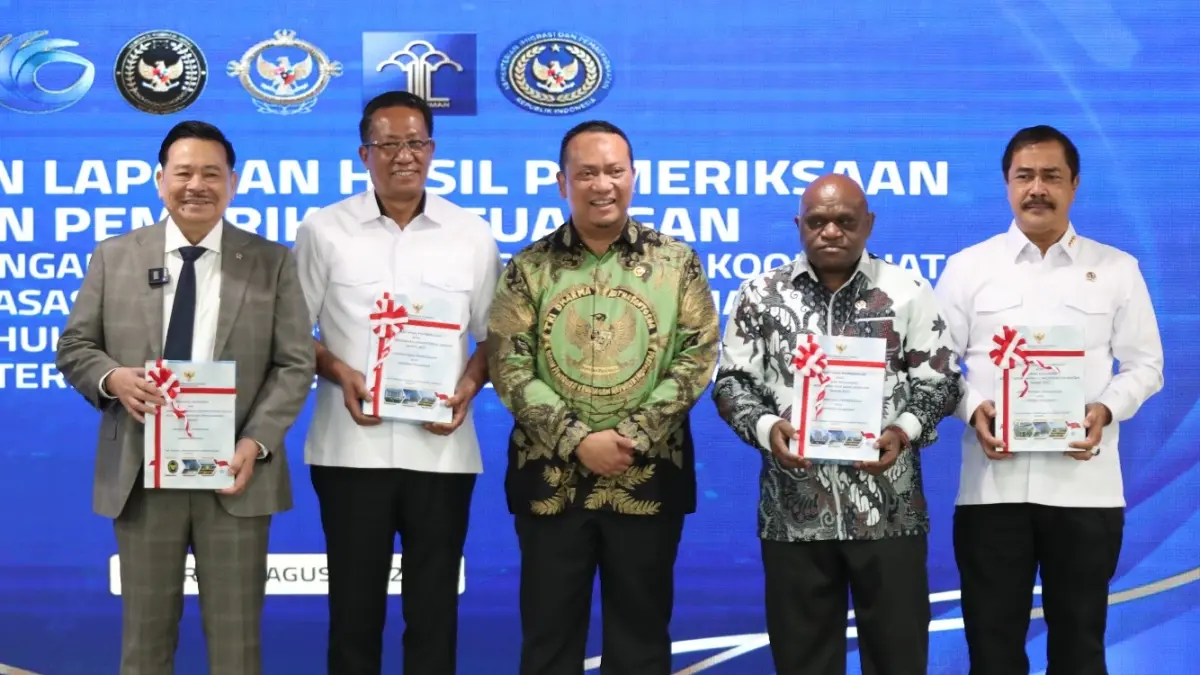 Penyerahan Laporan Hasil Pemeriksaan (LHP) Badan Pemeriksa Keuangan Republik Indonesia (BPK RI) atas Laporan Keuangan Kementerian Hukum Tahun 2025 secara virtual.