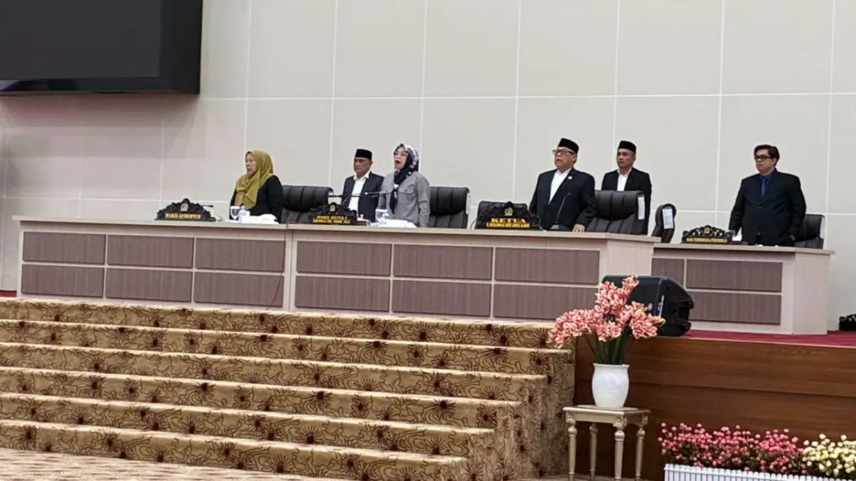 Suasana Agenda Rapat Paripurna di ruang sidang utama Di Jalan Moh Yamin.&nbsp;FOTO: Annisa Nurul Wibdy. 