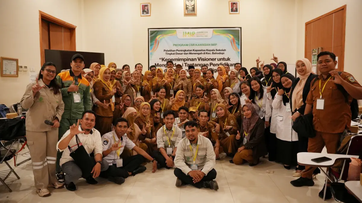 pelatihan peningkatan kapasitas kepala sekolah se-Kecamatan Bahodopi yang berlangsung sejak tanggal 4-5 Agustus 2026 dengan mengusung tema "Kepemimpinan Visioner untuk Menghadapi Tantangan Pendidikan di Era Transformasi Digital".