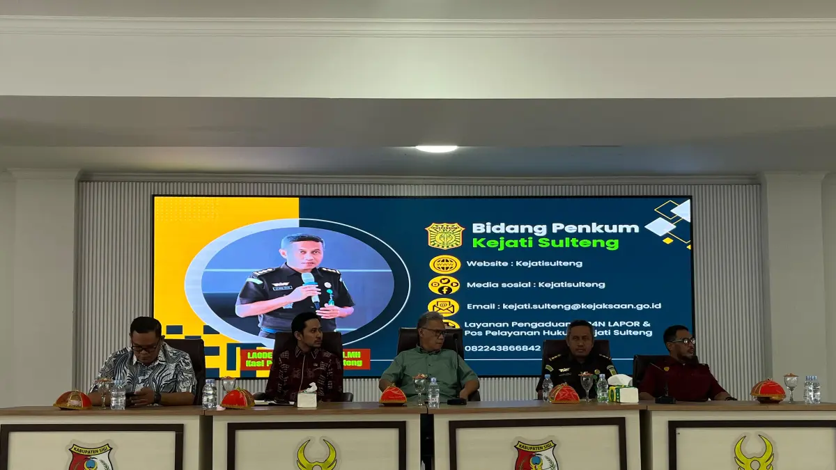 Aparatur Pemkab Sigi mengikuti kegiatan Penerangan Hukum Kejati Sulteng yang membahas risiko hukum dalam addendum kontrak pengadaan barang dan jasa.