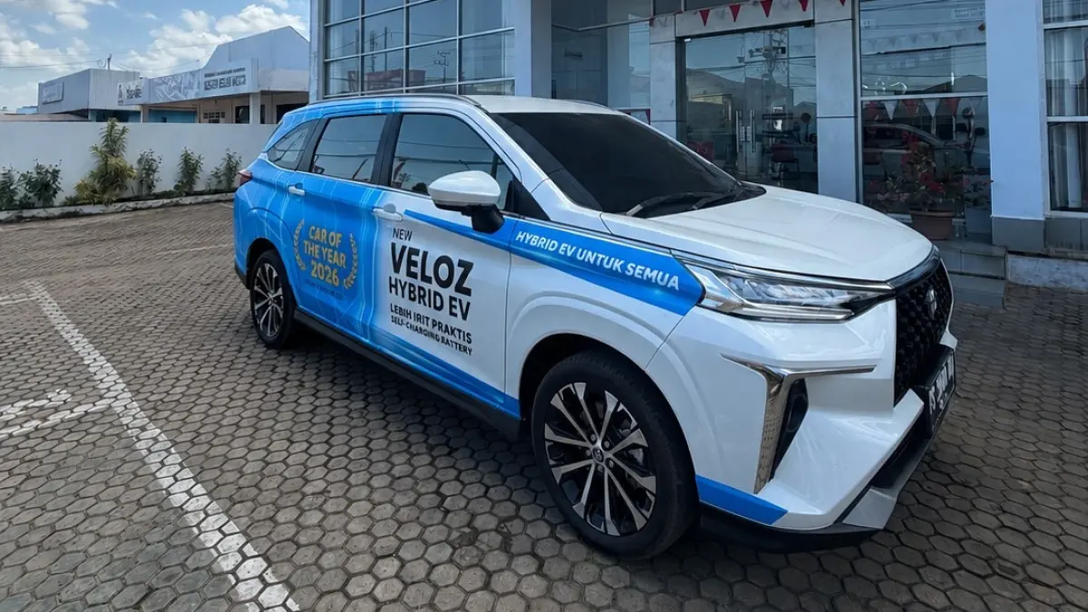  Toyota Veloz Hybrid EV memperoleh penghargaan tertinggi Car of The Year (CoTY) gelaran Otomotif Award 2026. 