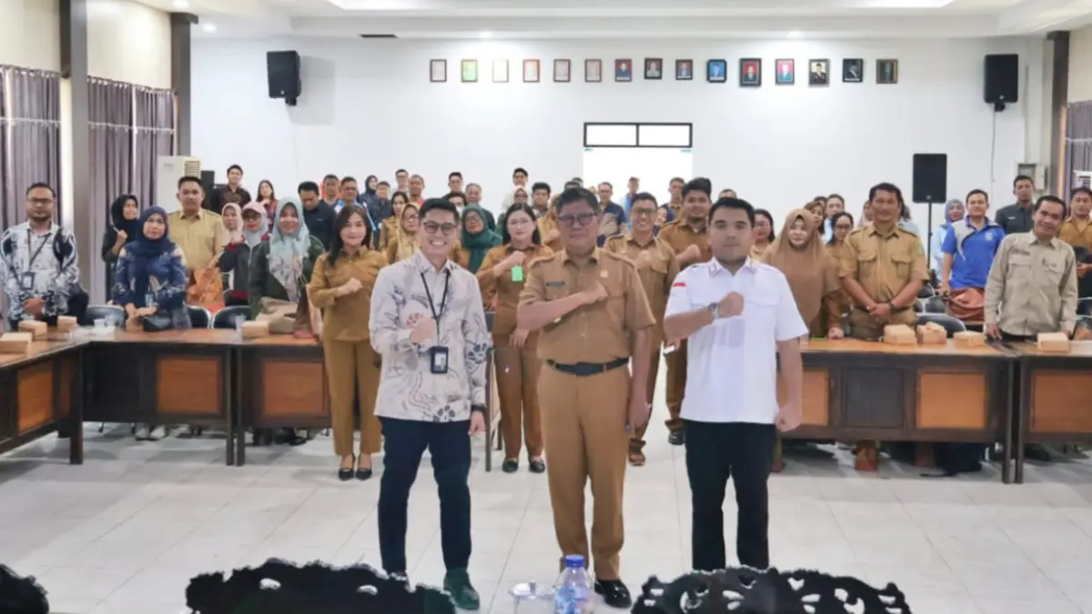 BRI Poso bersama Pemerintah Kabupaten Poso dan Kejaksaan Negeri Poso menyepakati percepatan penyelesaian tunggakan pinjaman ASN dengan target tuntas pada 31 Desember 2026 melalui restrukturisasi kredit, penguatan pengawasan, serta monitoring berkala.