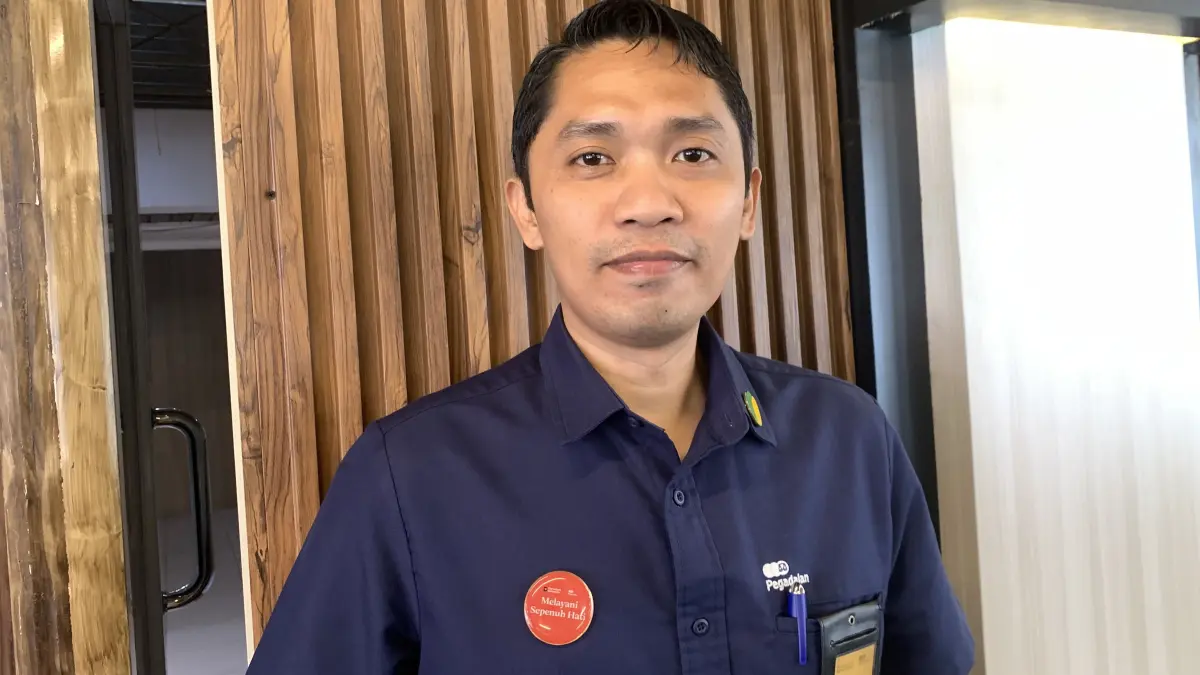 Deputi Bisnis Pegadaian Area Palu, Putera Aspin Rahmatullah. (Rina/Radar Palu)