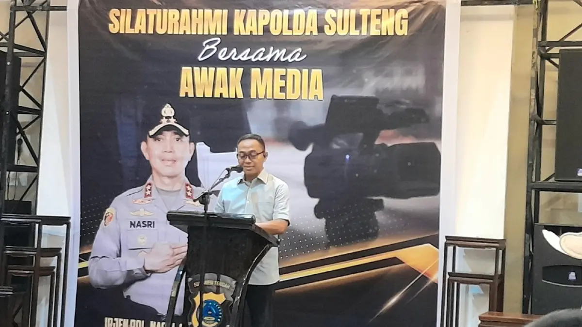 SILATURAHMI : Kapolda Sulawesi Tengah (Sulteng) Irjen Pol Nasri Sulaeman menyampaikan sambutan saat silaturahmi bersama awak media di Kota Palu, Rabu (12/8/2026).(Rony Sandhi/Radar Palu)