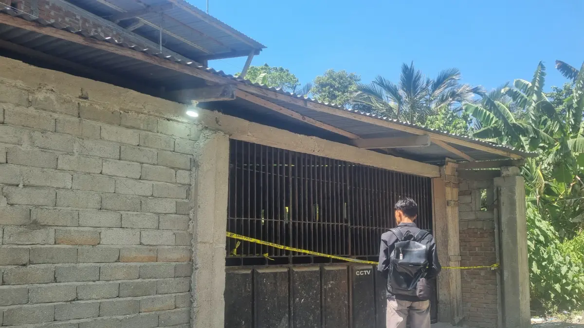 TKP Pembantaian satu Keluarga di jalan PDAM Kelurahan Duyu, Rabu (12/08/2026). FOTO: MOH. FATHAHILA